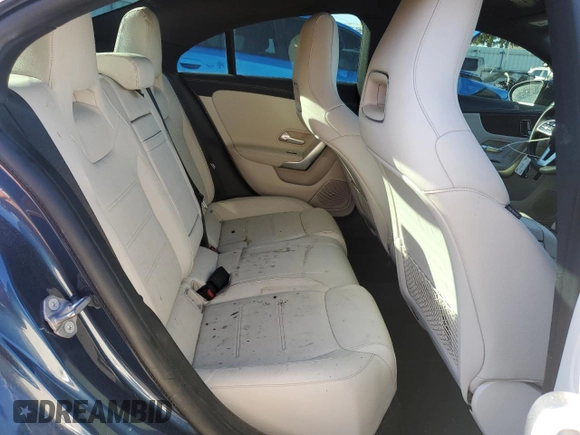 2020 Mercedes-Benz CLA 250 z VIN WDD5J4GB3LN061325, wystawiony jako Copart lot #47204775 z przebiegiem 58 679 mil mil oraz Szkoda całkowita • Salvage title. Historia ofert i sprzedaży dostępna na DreamBid. Obrazek 10.