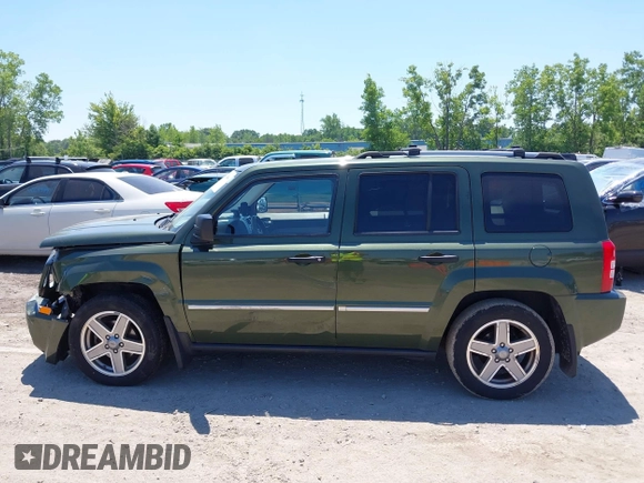 2008 Jeep Patriot Limited with VIN 1J8FT48W38D708743, listed as a IAAI auction lot 42665046 with 71,176 mi miles and . Bid and sale history available at DreamBid. Image 14.