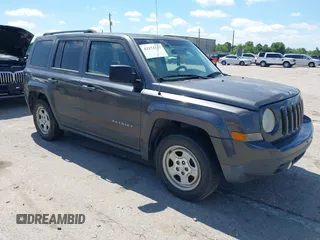 2014 Jeep Patriot Altitude with VIN 1C4NJPBA4ED786063, listed as a IAAI auction lot 42174337 with 96,398 mi miles and . Bid and sale history available at DreamBid. Image 1.
