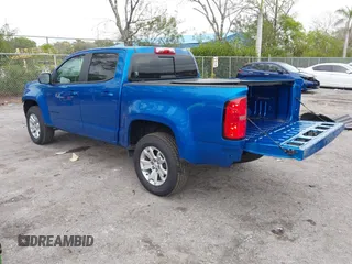 2021 Chevrolet Colorado 2WD LT with VIN 1GCGSCEA0M1147592, listed as a IAAI auction lot 41642125 with 70,179 mi miles. Bid and sale history available at carsss.com. Image 3.