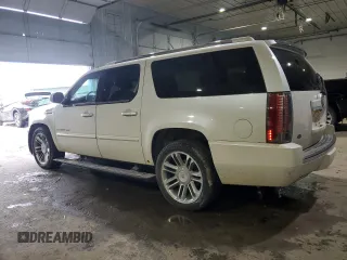 2013 Cadillac Escalade ESV Premium z VIN 1GYS4JEF9DR265575, wystawiony jako Copart lot #46358615 z przebiegiem 285 576 mil mil oraz Szkoda całkowita • Salvage title. Historia ofert i sprzedaży dostępna na DreamBid. Obrazek 2.