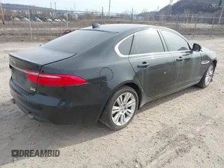 2017 Jaguar XF 35t Premium with VIN SAJBJ4BV4HCY32538, listed as a IAAI auction lot 41849505 with 109,290 mi miles. Bid and sale history available at carsss.com. Image 4.