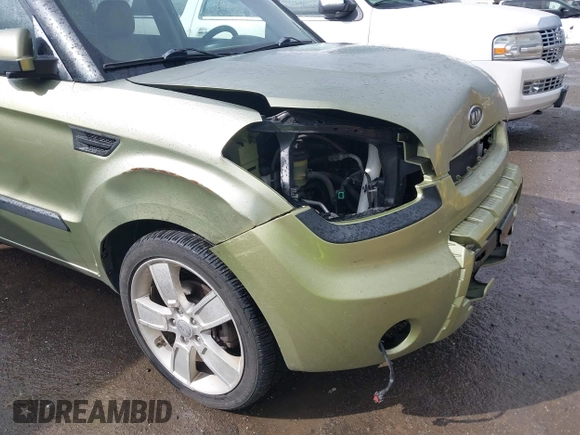 2011 Kia Soul + with VIN KNDJT2A20B7201270, listed as a IAAI auction lot 41764745 with 178,534 mi miles. Bid and sale history available at carsss.com. Image 19.