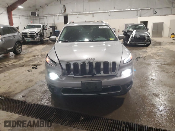 2017 Jeep Cherokee Limited с VIN 1C4PJLDB0HW540000, выставлен на аукционе Copart как лот 84268434 с пробегом 163 225 миль миль и Списание • Salvage title. История ставок и продаж доступна на DreamBid. Изображение 5.