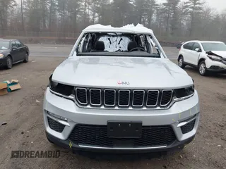 2024 Jeep Grand Cherokee with VIN 1C4RJYB68RC110262, listed as a IAAI auction lot 41893403 with 2,312 mi miles and . Bid and sale history available at DreamBid. Image 13.