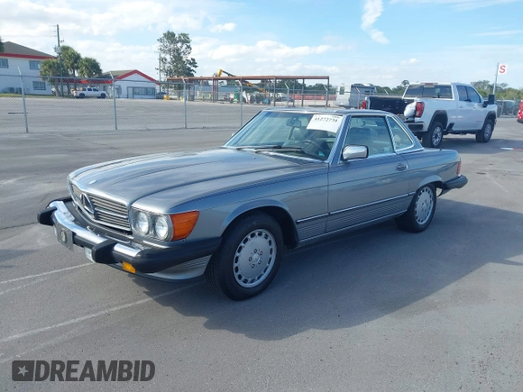 1988 Mercedes-Benz 560 SL with VIN WDBBA48D0JA088479, listed as a IAAI auction lot 41272731 with 91,858 mi miles and . Bid and sale history available at DreamBid. Image 17.