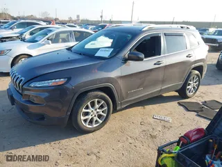 2017 Jeep Cherokee Latitude with VIN 1C4PJLCB8HW667692, listed as a IAAI auction lot 41698003 with 78,334 mi miles. Bid and sale history available at carsss.com. Image 17.