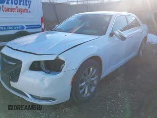 2018 Chrysler 300 Limited with VIN 2C3CCAKG1JH296670, listed as a IAAI auction lot 41691911 with 121,508 mi miles. Bid and sale history available at carsss.com. Image 18.