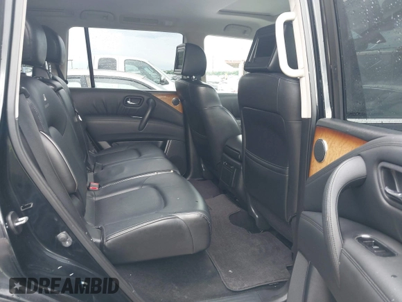 2011 Infiniti QX56 8-passenger with VIN JN8AZ2ND2B9700350, listed as a IAAI auction lot 42189951 with 135,424 mi miles. Bid and sale history available at carsss.com. Image 8.