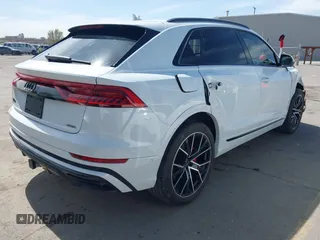 2021 Audi Q8 Prestige z VIN WA1FVAF18MD025027, wystawiony jako IAAI lot #41967700 z przebiegiem 32 992 mil mil oraz . Historia ofert i sprzedaży dostępna na DreamBid. Obrazek 4.