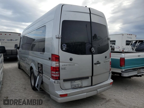 2012 Mercedes-Benz Sprinter with VIN WD3PF4CD5C5699548, listed as a Copart auction lot 76361884 with 46,471 mi miles and Salvage Title. Bid and sale history available at DreamBid. Image 6.