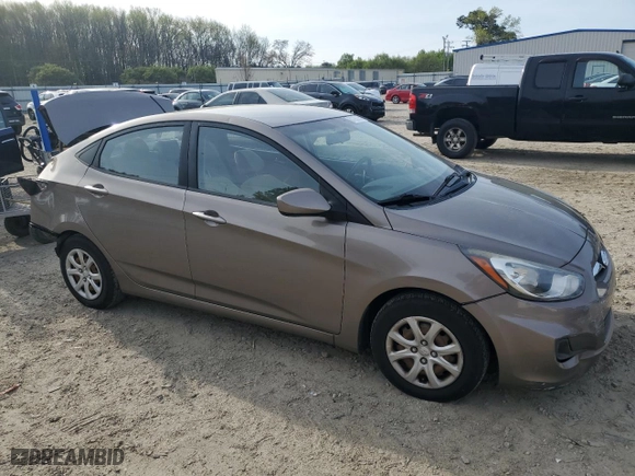2014 Hyundai Accent GLS with VIN KMHCT4AE2EU658601, listed as a Copart auction lot 51180355 with 132,147 mi miles and Salvage Title. Bid and sale history available at carsss.com. Image 4.