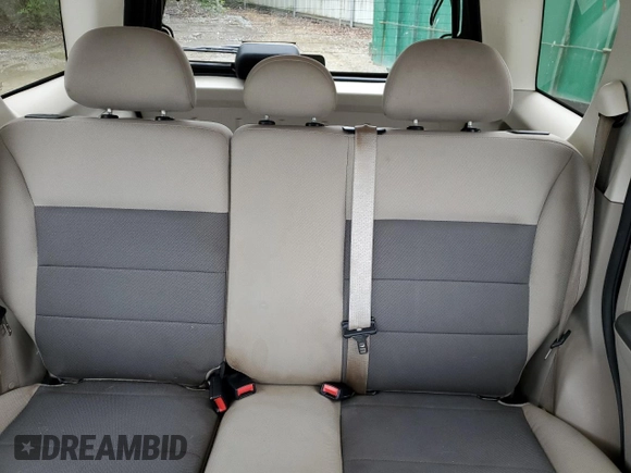 2008 Ford Escape XLT с VIN 1FMCU03198KB59102, выставлен на аукционе Copart как лот 57162355 с пробегом 171 937 миль миль и Чистый • Clean title. История ставок и продаж доступна на DreamBid. Изображение 10.