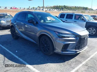 2023 Lexus RX 500h F Sport Performance z VIN 2T2BCMEA7PC007404, wystawiony jako IAAI lot #41742364 z przebiegiem 9 667 mil mil oraz . Historia ofert i sprzedaży dostępna na DreamBid. Obrazek 1.