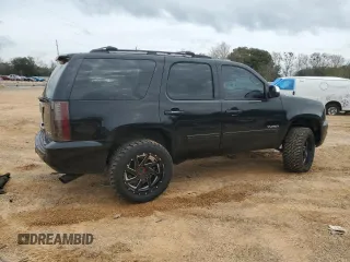 2010 GMC Yukon SLT with VIN 1GKMCCE35AR213217, listed as a Copart auction lot 46132185 with 275,571 mi miles and Salvage Title. Bid and sale history available at carsss.com. Image 3.
