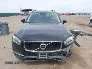 2016 Volvo XC90 T6 Momentum z VIN YV4A22PK5G1077742, wystawiony jako IAAI lot #41903914 z przebiegiem 122 843 mil mil oraz . Historia ofert i sprzedaży dostępna na DreamBid. Obrazek 13.