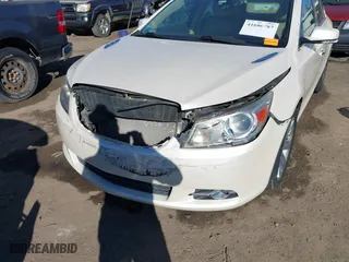 2013 Buick LaCrosse Premium 2 with VIN 1G4GH5G33DF322473, listed as a IAAI auction lot 41686787 with 206,634 mi miles. Bid and sale history available at carsss.com. Image 6.