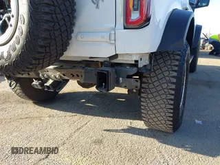 2021 Ford Bronco z VIN 1FMEE5DP7MLA93692, wystawiony jako IAAI lot #42222219 z przebiegiem 18 982 mil mil oraz . Historia ofert i sprzedaży dostępna na DreamBid. Obrazek 20.