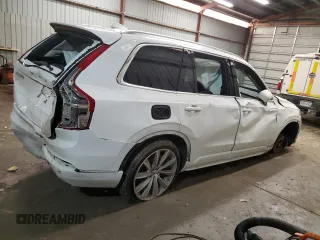 2022 Volvo XC90 Momentum with VIN YV4102PK0N1857697, listed as a Copart auction lot 43541605 with 0 mi miles and Salvage Title. Bid and sale history available at carsss.com. Image 3.