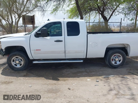 2007 Chevrolet Silverado 1500 Work Truck with VIN 2GCEC19C471698854, listed as a IAAI auction lot 42163779 with Not Provided miles and . Bid and sale history available at DreamBid. Image 14.
