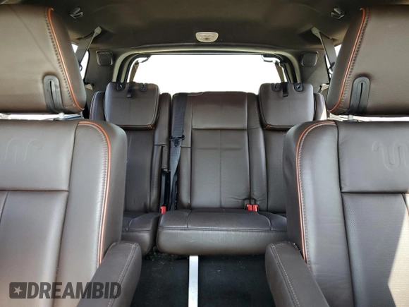 2016 Ford Expedition Max XLT z VIN 1FMJK1HT8GEF38506, wystawiony jako Copart lot #50211325 z przebiegiem 160 447 mil mil oraz Czysty tytuł • Clean title. Historia ofert i sprzedaży dostępna na DreamBid. Obrazek 10.