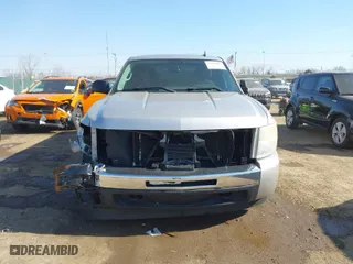 2009 Chevrolet Silverado 1500 LT with VIN 2GCEC29C091117150, listed as a IAAI auction lot 41763081 with 173,604 mi miles. Bid and sale history available at carsss.com. Image 12.
