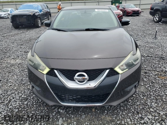 2016 Nissan Maxima SV z VIN 1N4AA6AP1GC441988, wystawiony jako Copart lot #58299485 z przebiegiem 181 431 mil mil oraz Szkoda całkowita • Salvage title. Historia ofert i sprzedaży dostępna na DreamBid. Obrazek 5.