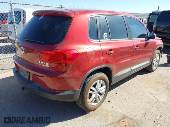 2013 Volkswagen Tiguan SE z VIN WVGBV7AX2DW006816, wystawiony jako IAAI lot #41702820 z przebiegiem 129 757 mil mil oraz . Historia ofert i sprzedaży dostępna na DreamBid. Obrazek 4.