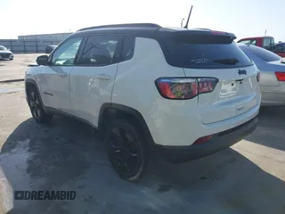 2018 Jeep Compass Latitude with VIN 3C4NJCBB3JT407981, listed as a IAAI auction lot 41998122 with 82,220 mi miles and . Bid and sale history available at DreamBid. Image 3.