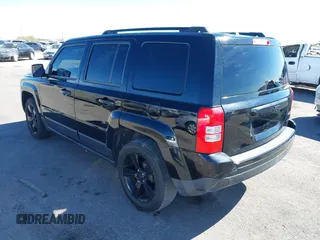 2015 Jeep Patriot Sport z VIN 1C4NJPBA7FD329118, wystawiony jako IAAI lot #41641831 z przebiegiem 159 225 mil mil oraz . Historia ofert i sprzedaży dostępna na DreamBid. Obrazek 3.