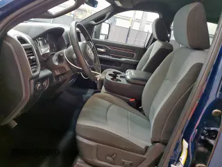 2024 Ram 2500 Big Horn z VIN 3C6UR5DJ8RG405904, wystawiony jako Copart lot #63202225 z przebiegiem 6 010 mil mil oraz Czysty tytuł • Clean title. Historia ofert i sprzedaży dostępna na DreamBid. Obrazek 7.