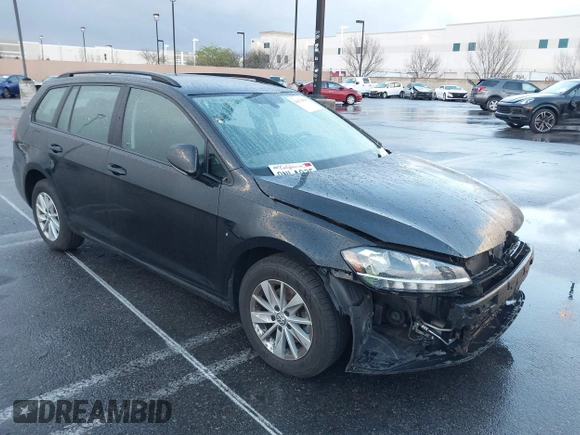 2019 Volkswagen Golf SportWagen S with VIN 3VWY57AU2KM516226, listed as a IAAI auction lot 41674518 with 60,806 mi miles. Bid and sale history available at carsss.com. Image 1.