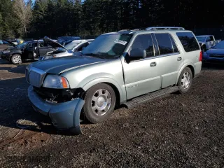 2005 Lincoln Navigator Luxury with VIN 5LMFU28525LJ02909, listed as a Copart auction lot 42960125 with 0 mi miles and Salvage Title. Bid and sale history available at carsss.com. Image 1.