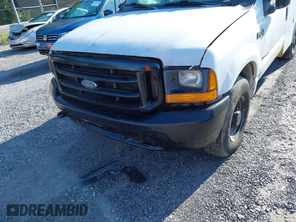 2000 Ford F-350 XL with VIN 1FDSF34F0YEA63553, listed as a IAAI auction lot 42698138 with 329,643 mi miles and . Bid and sale history available at DreamBid. Image 6.