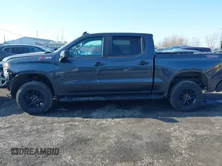 2020 Chevrolet Silverado 1500 LT Trail Boss with VIN 1GCPYFED3LZ352799, listed as a IAAI auction lot 41745030 with 31,194 mi miles. Bid and sale history available at carsss.com. Image 14.