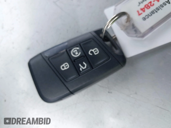 2024 Volkswagen Tiguan SE z VIN 3VV3B7AX9RM196186, wystawiony jako IAAI lot #42769059 z przebiegiem 16 258 mil mil oraz . Historia ofert i sprzedaży dostępna na DreamBid. Obrazek 11.