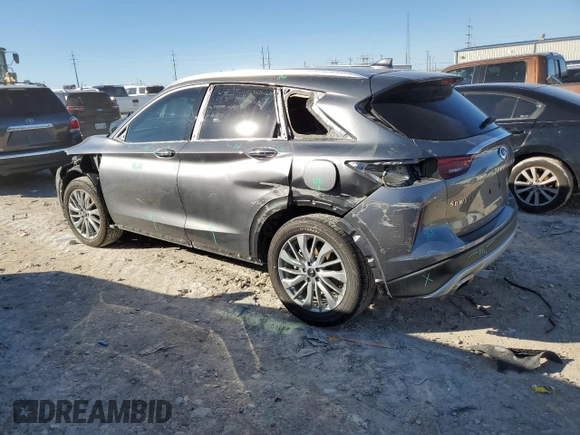 2024 Infiniti QX50 Luxe z VIN 3PCAJ5BA5RF106415, wystawiony jako Copart lot #43395655 z przebiegiem 7 631 mil mil oraz Szkoda całkowita • Salvage title. Historia ofert i sprzedaży dostępna na DreamBid. Obrazek 2.