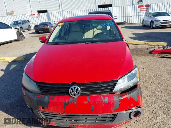 2011 Volkswagen Jetta SEL with VIN 3VWLX7AJ2BM377936, listed as a IAAI auction lot 41758563 with 171,633 mi miles and . Bid and sale history available at DreamBid. Image 13.