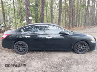 2009 Nissan Maxima SV with VIN 1N4AA51E39C841742, listed as a IAAI auction lot 41964426 with 165,199 mi miles and . Bid and sale history available at DreamBid. Image 13.