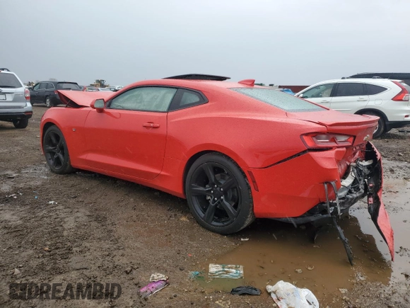 2017 Chevrolet Camaro 2LT z VIN 1G1FD1RS4H0211912, wystawiony jako Copart lot #49411785 z przebiegiem Nie podano mil oraz Szkoda całkowita • Salvage title. Historia ofert i sprzedaży dostępna na DreamBid. Obrazek 2.