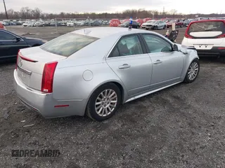 2012 Cadillac CTS z VIN 1G6DA5E50C0152626, wystawiony jako IAAI lot #41101077 z przebiegiem 104 324 mil mil oraz . Historia ofert i sprzedaży dostępna na DreamBid. Obrazek 4.