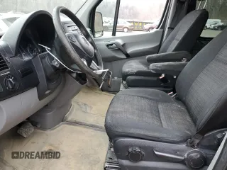 2014 Mercedes-Benz Sprinter Crew with VIN WD4PE7DC5E5942199, listed as a Copart auction lot 88330215 with 86,159 mi miles and Salvage Title. Bid and sale history available at carsss.com. Image 7.