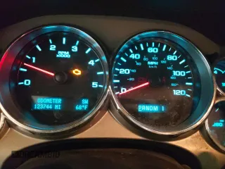 2013 Chevrolet Silverado 3500HD LT with VIN 1GC4K0C87DF221546, listed as a Copart auction lot 84016954 with 123,744 mi miles and Salvage Title. Bid and sale history available at carsss.com. Image 9.