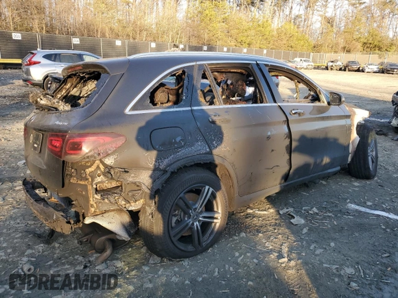 2020 Mercedes-Benz GLC 300 z VIN W1N0G8EB4LF806275, wystawiony jako Copart lot #89332425 z przebiegiem Nie podano mil oraz Nie do naprawy • Non repairable. Historia ofert i sprzedaży dostępna na DreamBid. Obrazek 3.