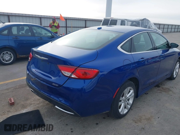 2015 Chrysler 200 Limited with VIN 1C3CCCAB1FN507804, listed as a IAAI auction lot 41854700 with 217,000 mi miles. Bid and sale history available at carsss.com. Image 4.