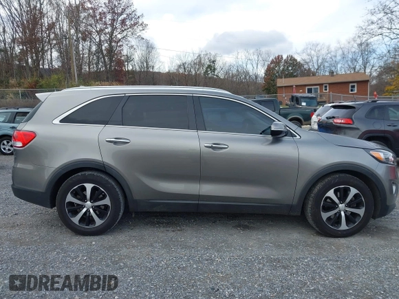2016 Kia Sorento EX with VIN 5XYPH4A57GG107009, listed as a IAAI auction lot 40882550 with 163,329 mi miles. Bid and sale history available at carsss.com. Image 14.