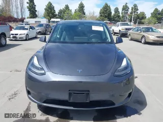 2021 Tesla Model Y Performance with VIN 5YJYGDEF7MF273897, listed as a IAAI auction lot 41925881 with 29,345 mi miles. Bid and sale history available at carsss.com. Image 11.