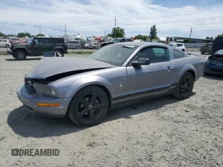 2006 Ford Mustang Standard z VIN 1ZVFT80N565145619, wystawiony jako Copart lot #61664855 z przebiegiem 179 299 mil mil oraz Szkoda całkowita • Salvage title. Historia ofert i sprzedaży dostępna na DreamBid. Obrazek 1.