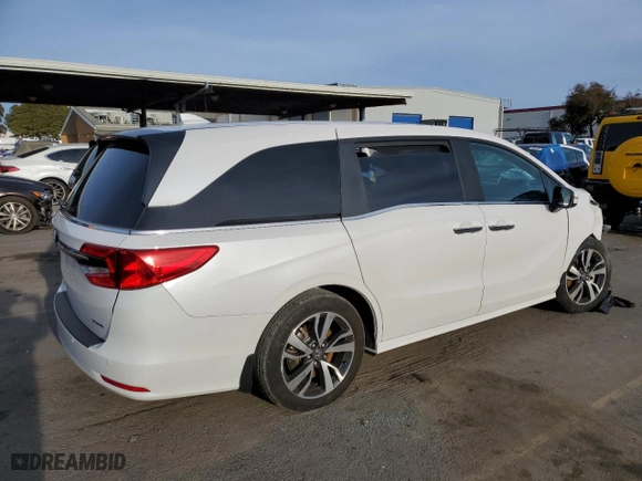 2024 Honda Odyssey Touring with VIN 5FNRL6H86RB000370, listed as a Copart auction lot 45687255 with NaN miles and Salvage Title. Bid and sale history available at carsss.com. Image 3.