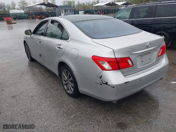 2007 Lexus ES 350 with VIN JTHBJ46G272152361, listed as a IAAI auction lot 41977089 with 308,328 mi miles. Bid and sale history available at carsss.com. Image 3.